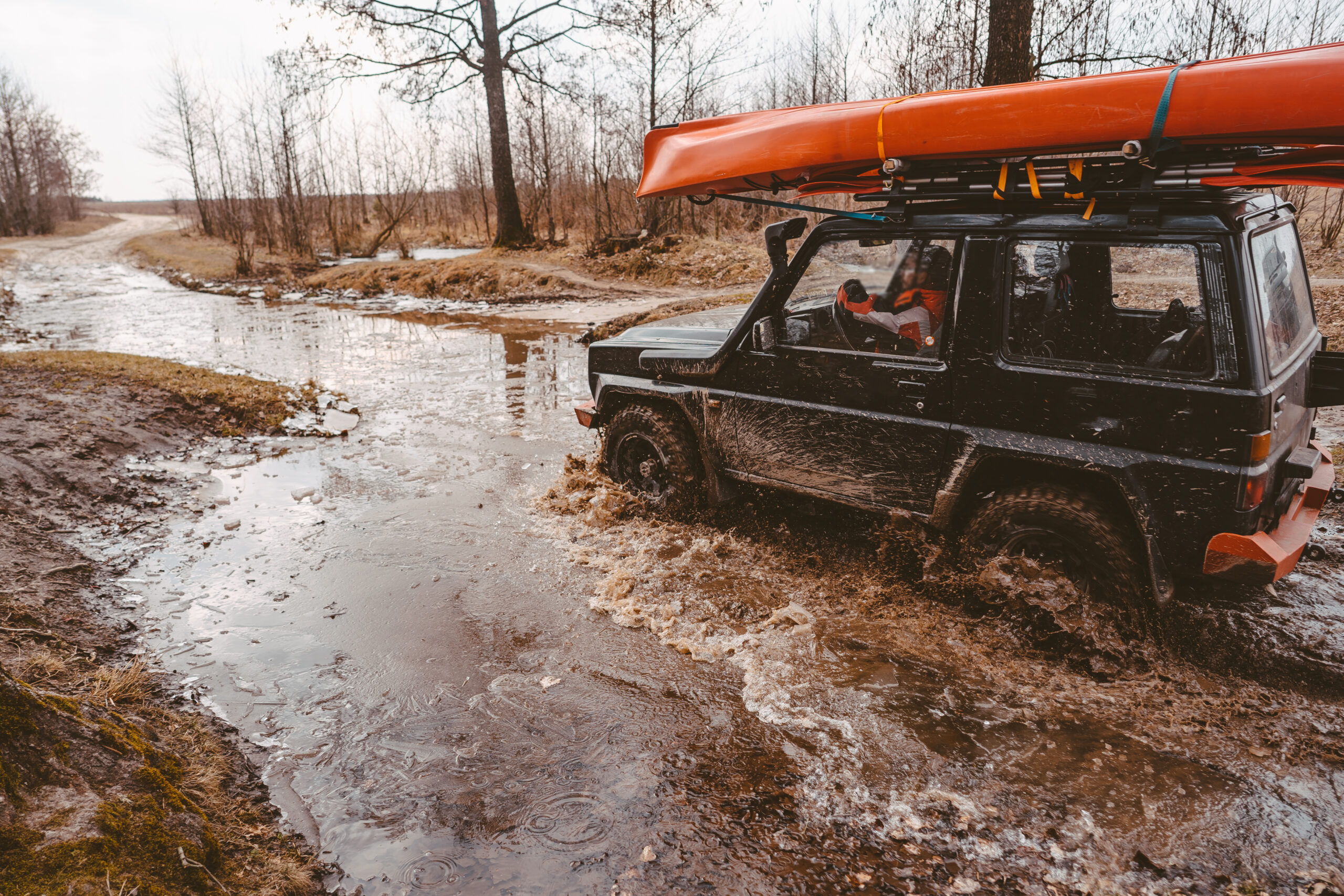 Off-Road Essentials: 4×4 Accessories for Safety